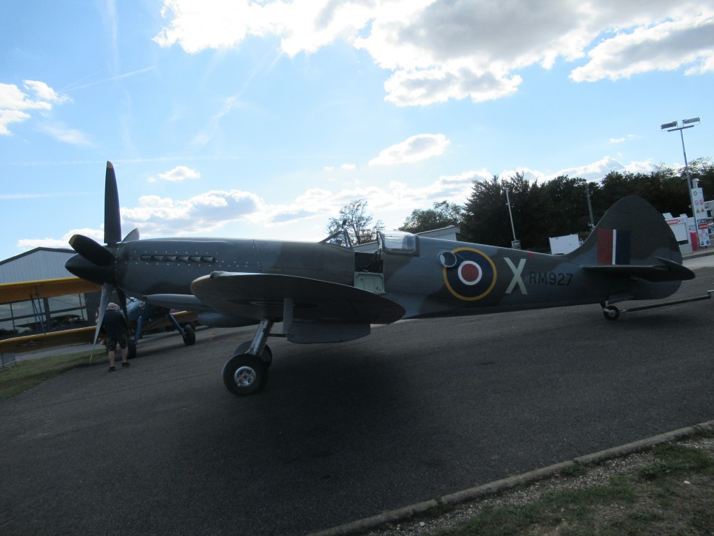 Magnifique  warbird ce Spitfire