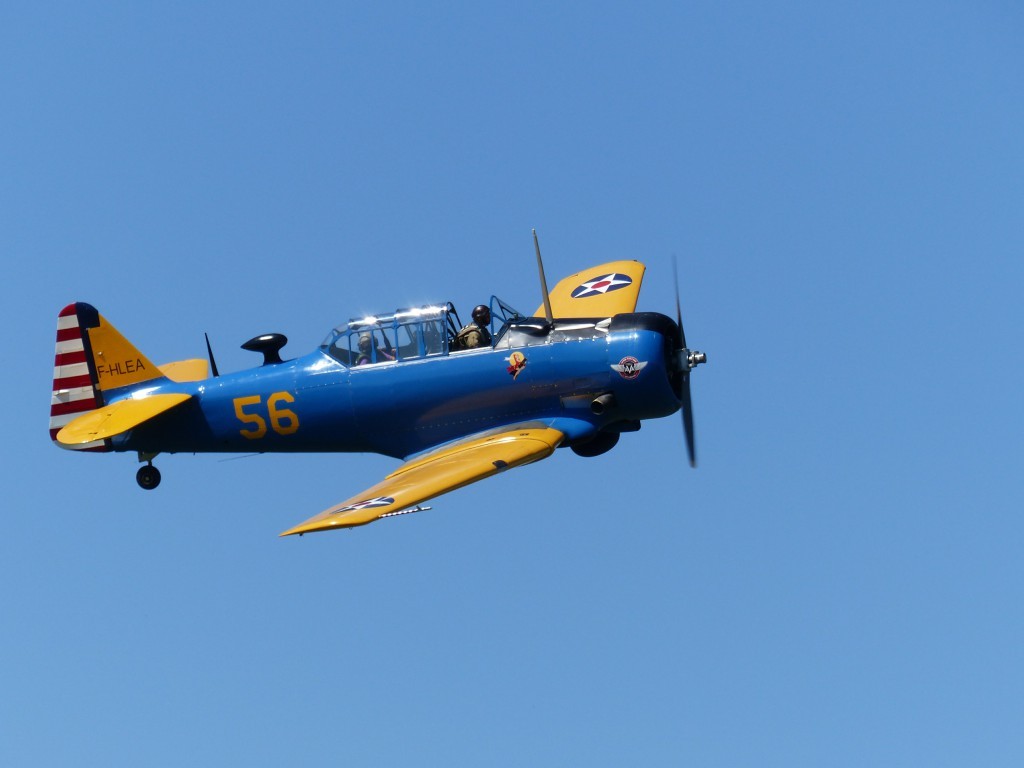 Virage 180° par la droite pour prise d'altitude .