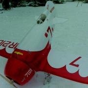 le Gee Bee dans la neige